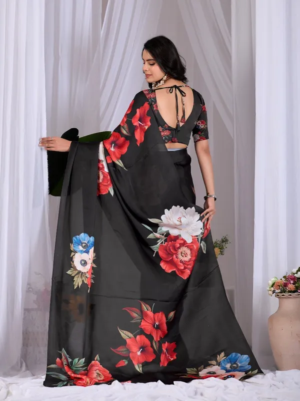 Women_Black_Floral_Digital_Printed_Satin_Georgette_Saree_With_Blouse_Piece
