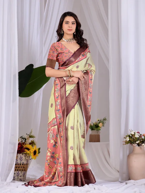 Cream_And_Peach_Lichi_Silk_Floral_Printed_Woven_Border_Saree_For_Women