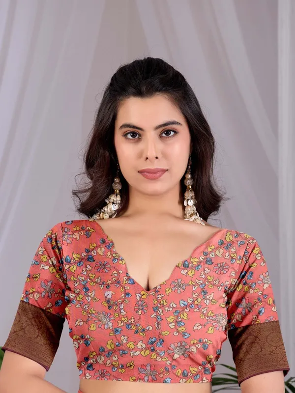 Cream_And_Peach_Lichi_Silk_Floral_Printed_Woven_Border_Saree_For_Women