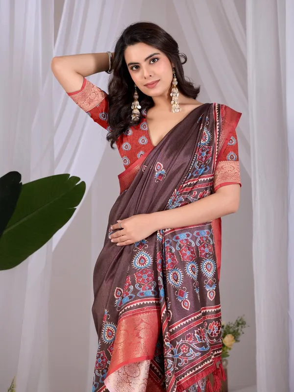 Brown_And_Red_Lichi_Silk_Ethnic_Motif_Printed_Woven_Border_Saree_For_Women
