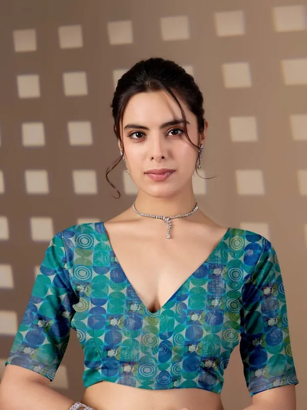 Cream_And_Green_Linen_Cotton_Abstract_Digital_Printed_Saree_For_Women