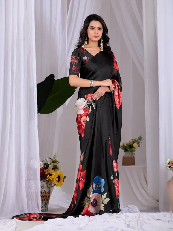 Black_Satin_Georgette_Floral_Digital_Printed_Saree_For_Women