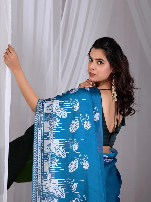 Teal_Blue_Satin_Georgette_Floral_Digital_Printed_Saree_For_Women