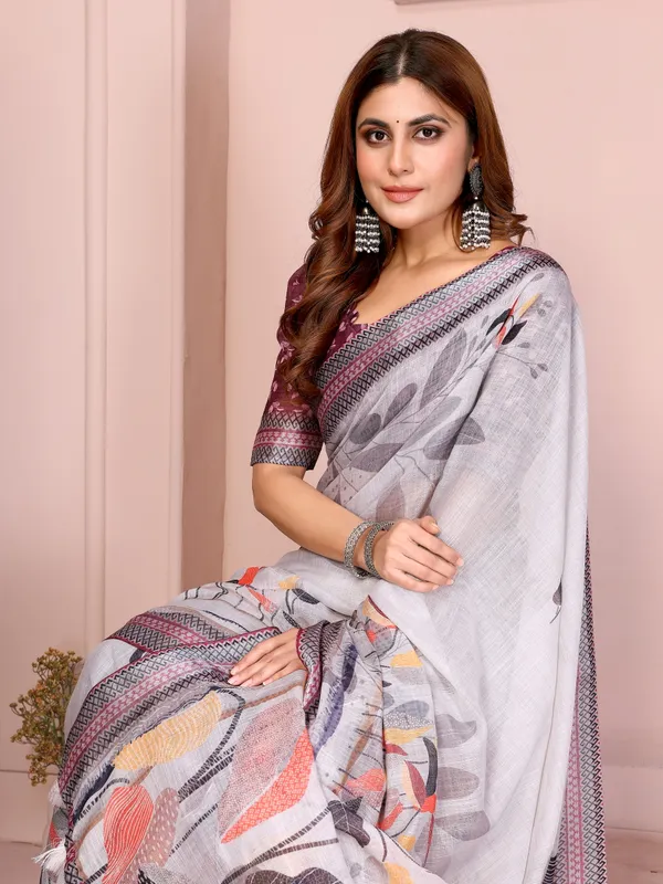 Elegant_Linen_Cotton_Saree_with_Autumn_Leaf_Print