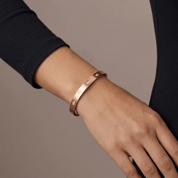 Rose_Gold_Alloy_Screw_Design_Bracelet_For_Women