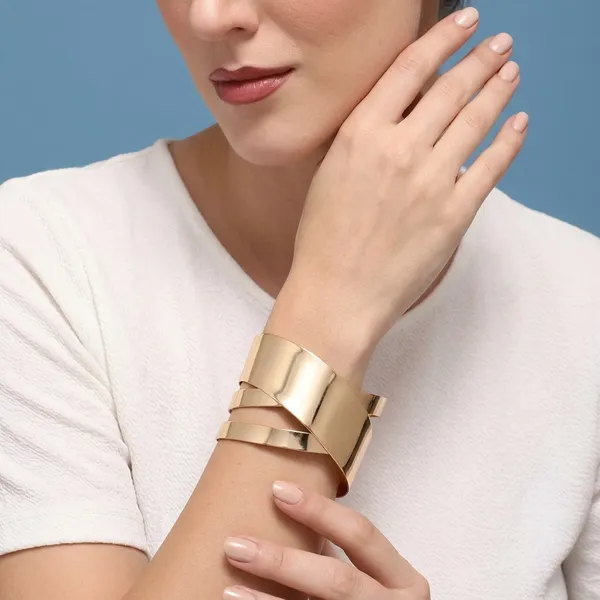 Gold_Alloy_Wide_Cuff_Bracelet_For_Women