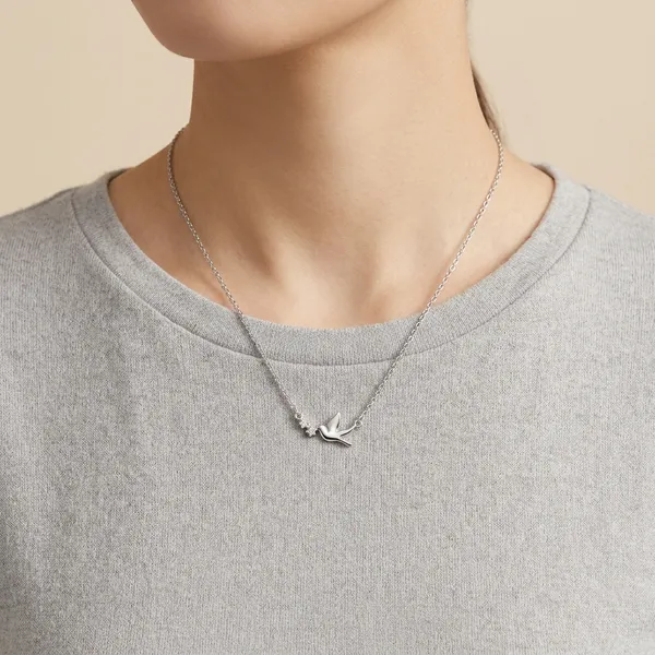Silver_Alloy_Dove_Pendant_Necklace_For_Women