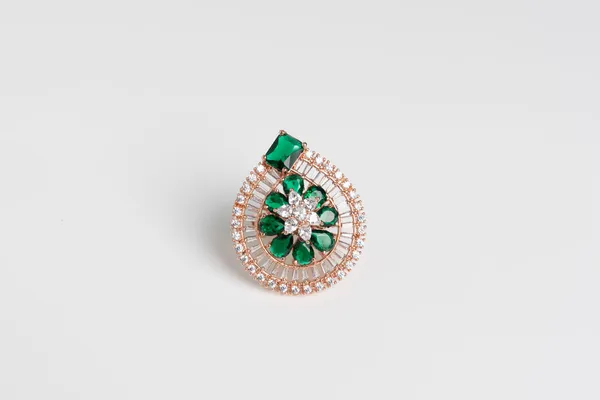 Green_Alloy_Emerald_Crystal_Floral_Ring_For_Women