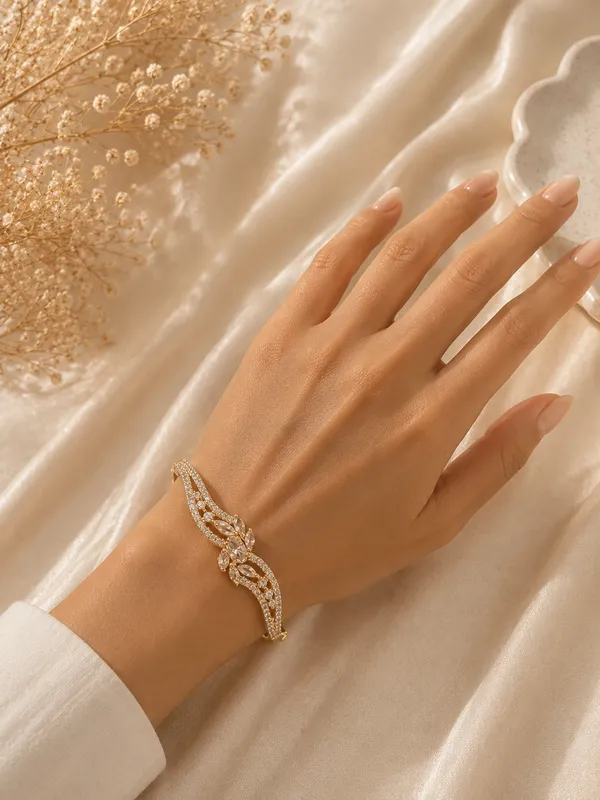 Roselle_Ad_Bracelet