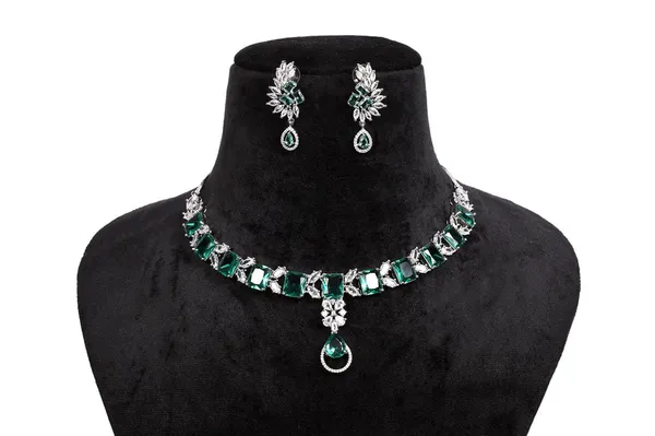 Silver_Green_Alloy_Emerald_Stone_Necklace_Set_For_Women