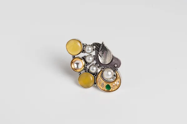 Yellow_Silver_Alloy_Cubic_Zirconia_Cat_Eye_Ring_For_Women