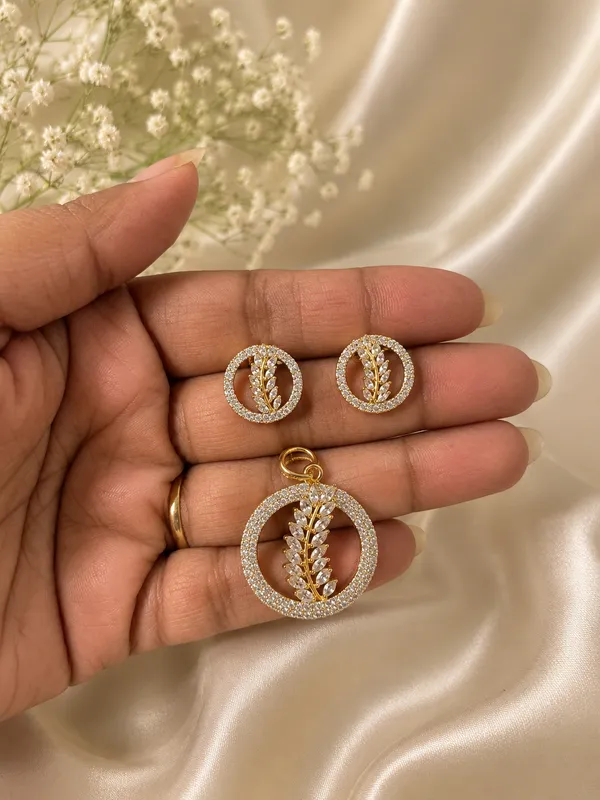 Seraphine_Pendant_Set