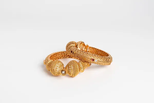 Gold_Alloy_Crystal_Stone_Embellished_Bangles_For_Women