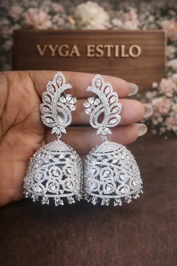 Silver_Alloy_Kundan_Leaf_Dome_Jhumka_Earrings_For_Women