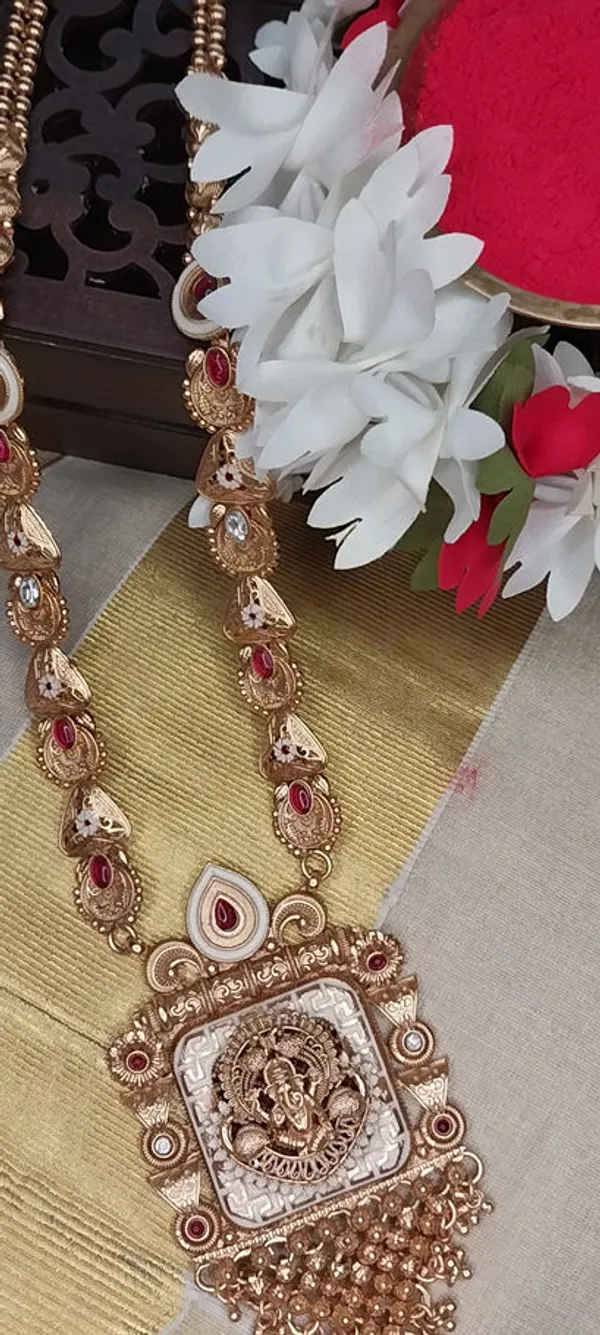 Gold_Alloy_Gemstone_Filigree_Pendant_Jewelry_Set_For_Women