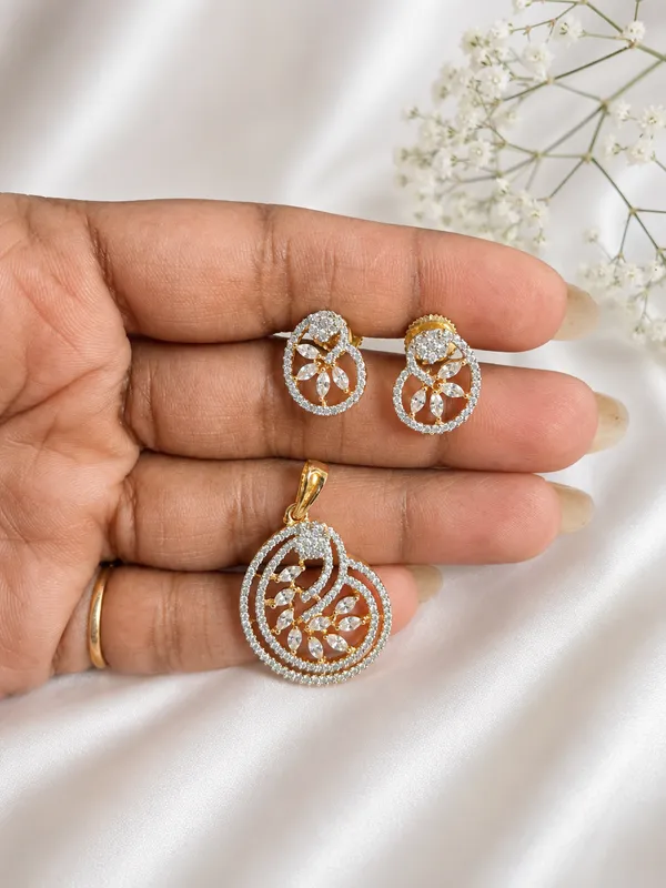 Opaline_Pendant_Set