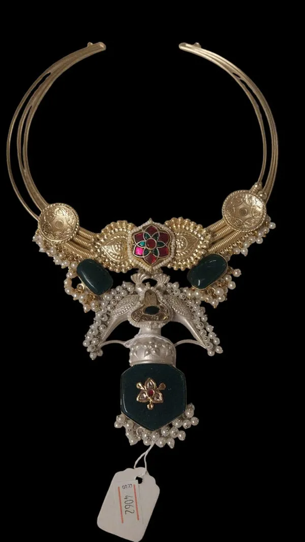 Multicolor_Alloy_Emerald_Pearl_Hasli_Necklace_Set_For_Women