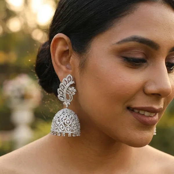 Silver_Alloy_Kundan_Leaf_Dome_Jhumka_Earrings_For_Women