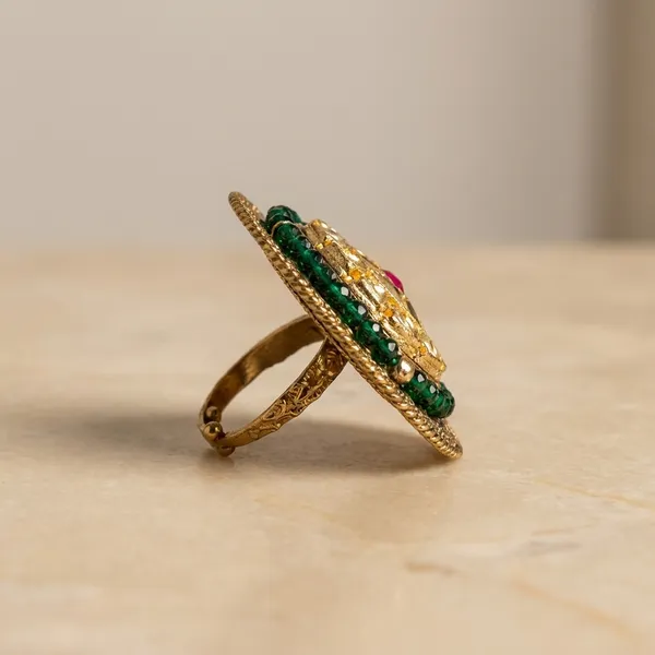 Green_&_Gold_Alloy_Emerald_Polki_Diamond_Ring_For_Women