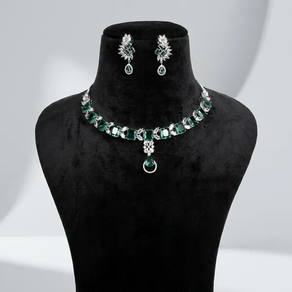 Silver_Green_Alloy_Emerald_Stone_Necklace_Set_For_Women