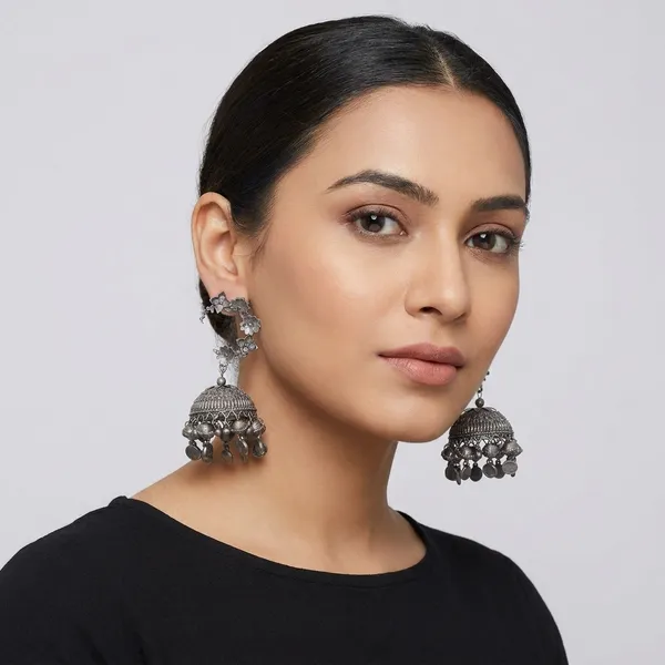 Silver_Alloy_Crystal_Stone_Floral_Chandelier_Earrings_For_Women
