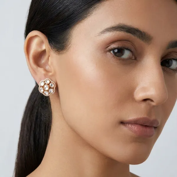 White_Gold_Alloy_Kundan_Cluster_Stud_Earrings_For_Women