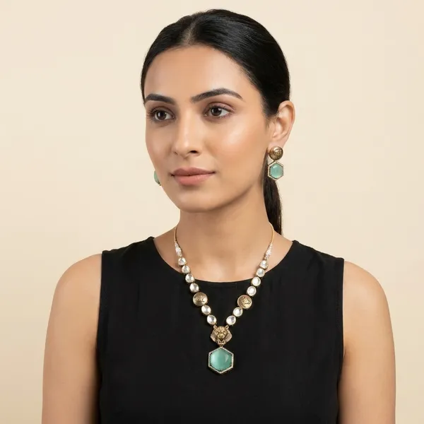 Green_White_Alloy_Emerald_Lion_Motif_Necklace_Set_For_Women