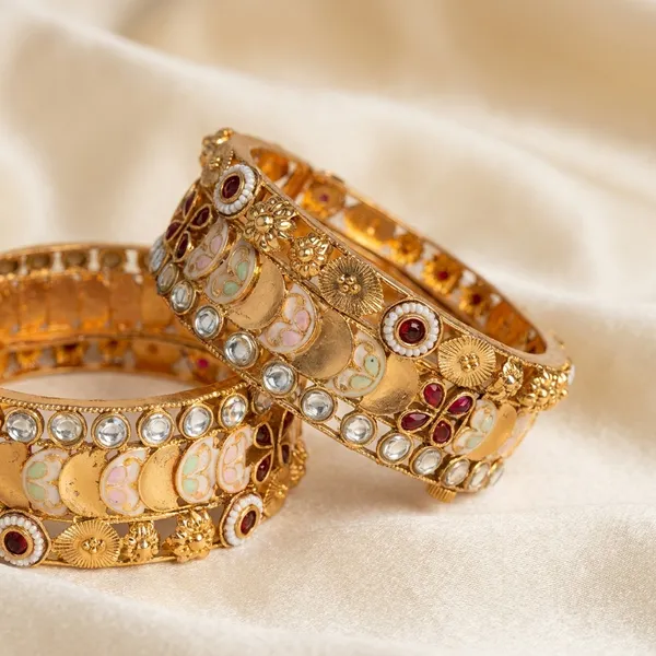 Gold_Alloy_Crystal_Stone_Bangles_For_Women
