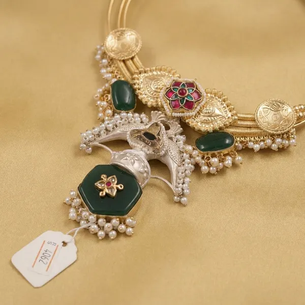 Multicolor_Alloy_Emerald_Pearl_Hasli_Necklace_Set_For_Women