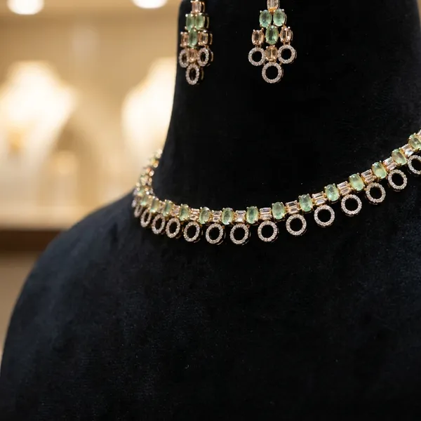 Gold_Alloy_Pastel_Stone_Choker_Necklace_Set_For_Women