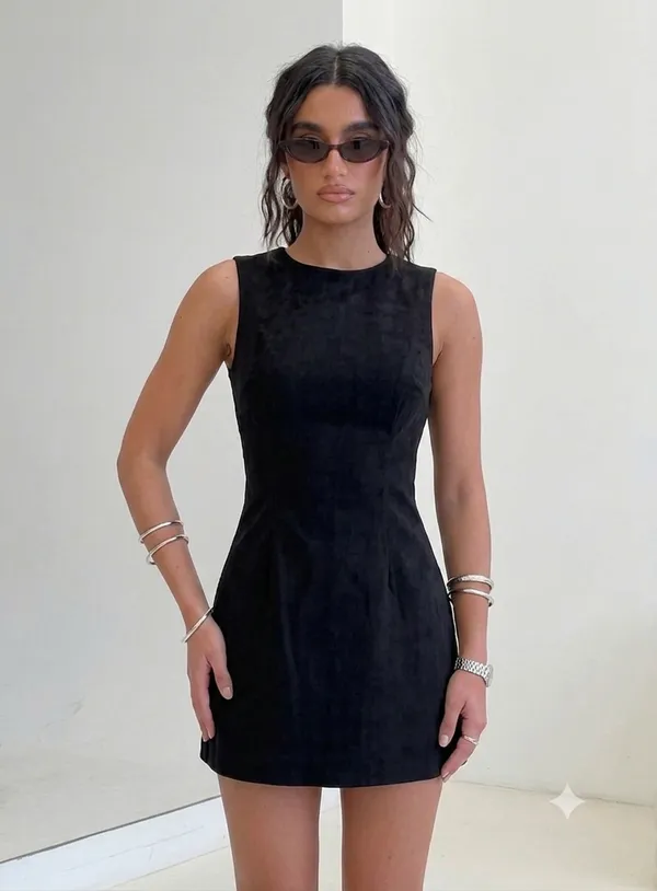 Black_Solid_Round_Neck_Sleeveless_Dress_For_Women