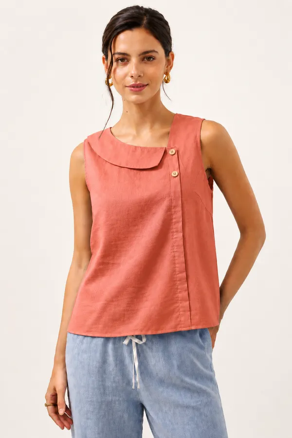 Women_Peack_Sleeveless_Relaxed_Fit_Top_with_Round_Neck,_Overlay_Panel_&_Button_Detail