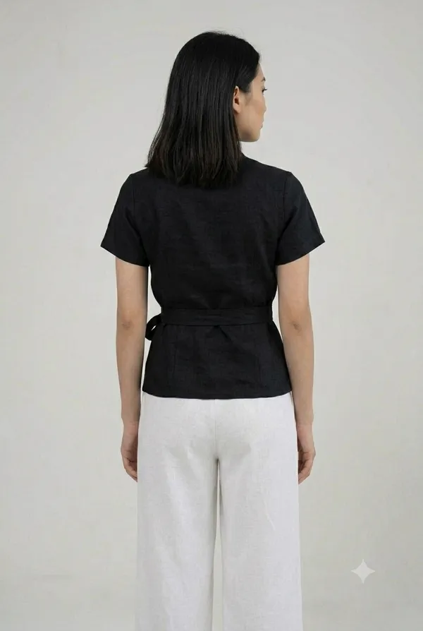 Black_Solid_V-Neck_Sleeveless_Top_For_Women