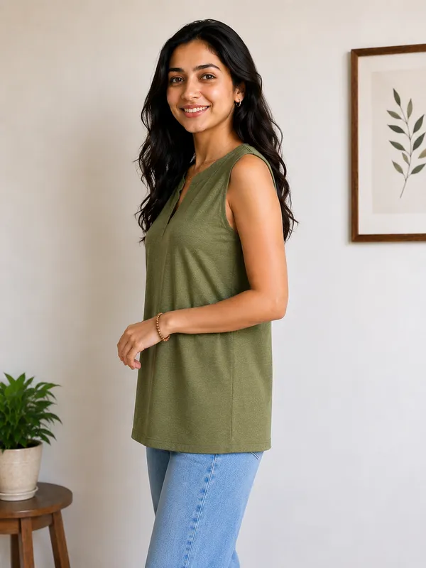 Green_Solid_V-Neck_Sleeveless_Top_For_Women