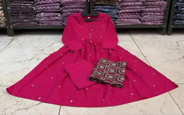Aline_kurta_Set_with_Beautiful_Jaipur_Printed_Malmal_Dupatta_with_Matching_pant_