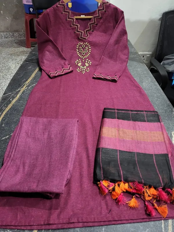 Beautiful_Embroidery_cotton__suit_with_linen__Dupatta_