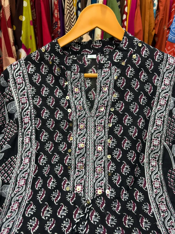 Black_Elegant_Cotton_Flex_Kurta_Plazzo_Set_with_Dupatta