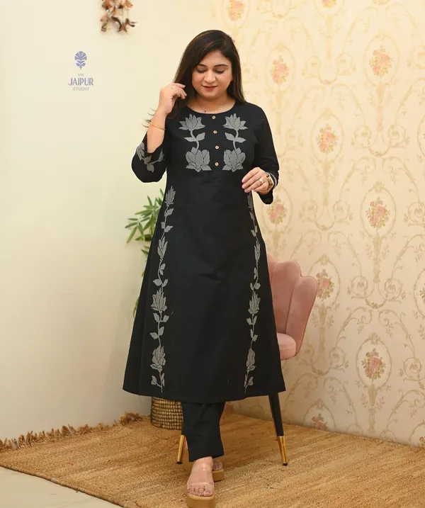 Black_Embroidery_Salwar_Kameez_Kurta_Top_Pant