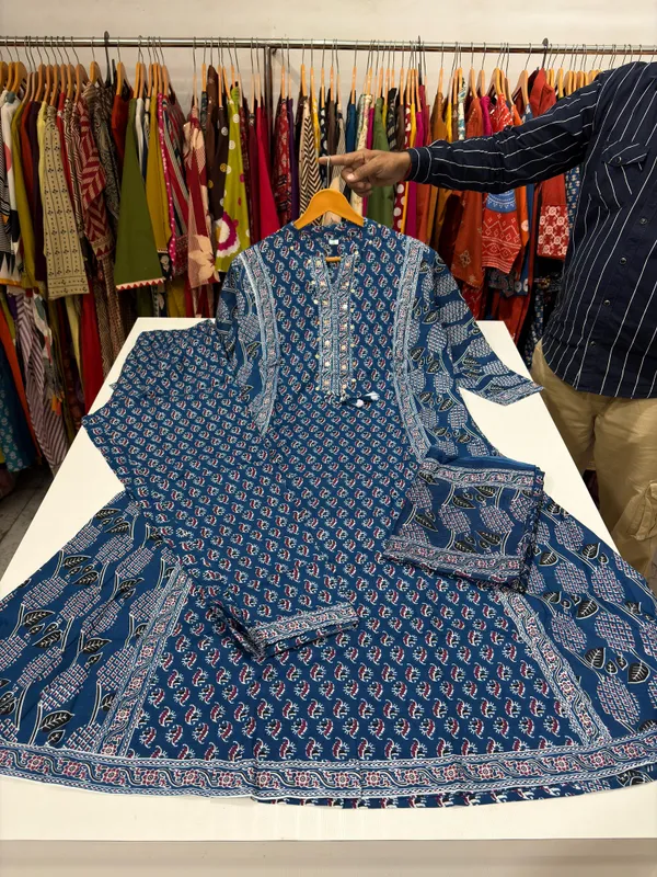Blue_Elegant_Cotton_Flex_Kurta_Plazzo_Set_with_Dupatta