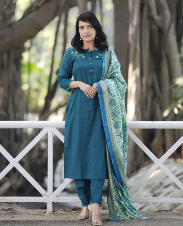 Blue_Trendy_Design_Cotton_Suit_Set