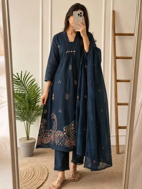 Blue_embroidery_cotton_kurta_set