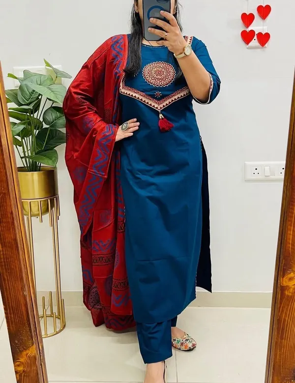 Blue_embroidery_cotton_kurta_set