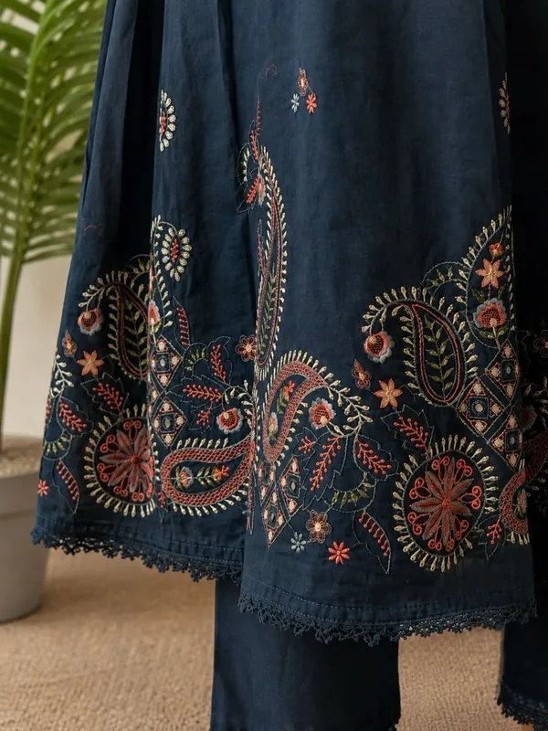 Blue_embroidery_cotton_kurta_set