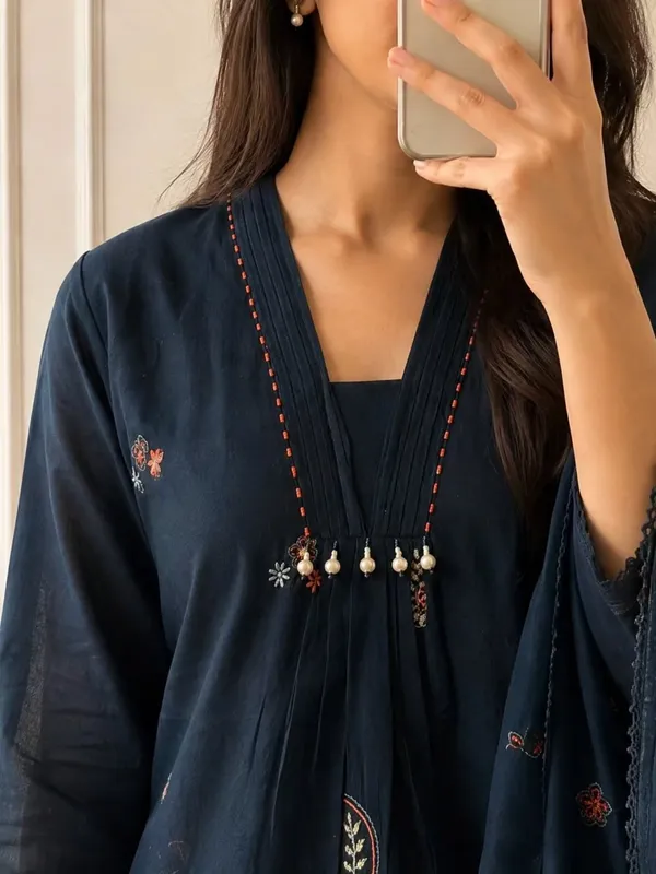 Blue_embroidery_cotton_kurta_set
