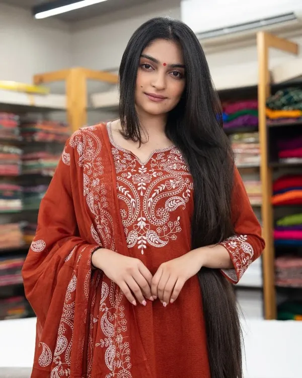 Cotton_Embroidered_Kurta_With_Pant_&_Dupatta_Set