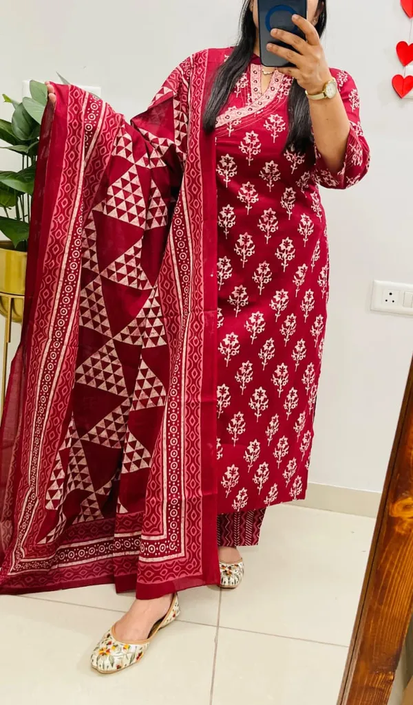 Elegant_Jaipuri_prints_with_comfortable_everyday_styling