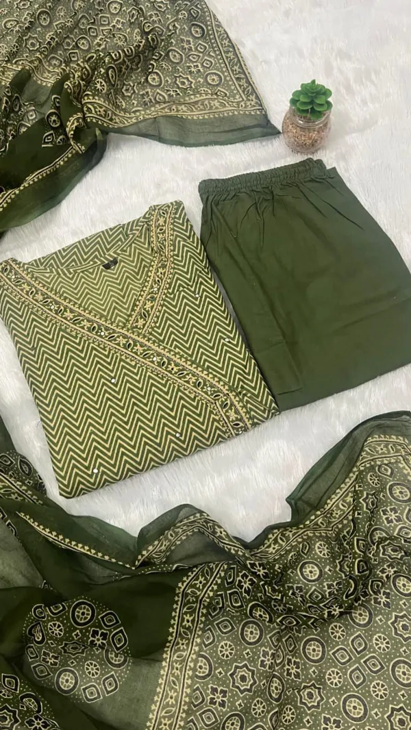 Green_Cotton_Anarkali_Kurta_With_Pant_&_Dupatta_Set