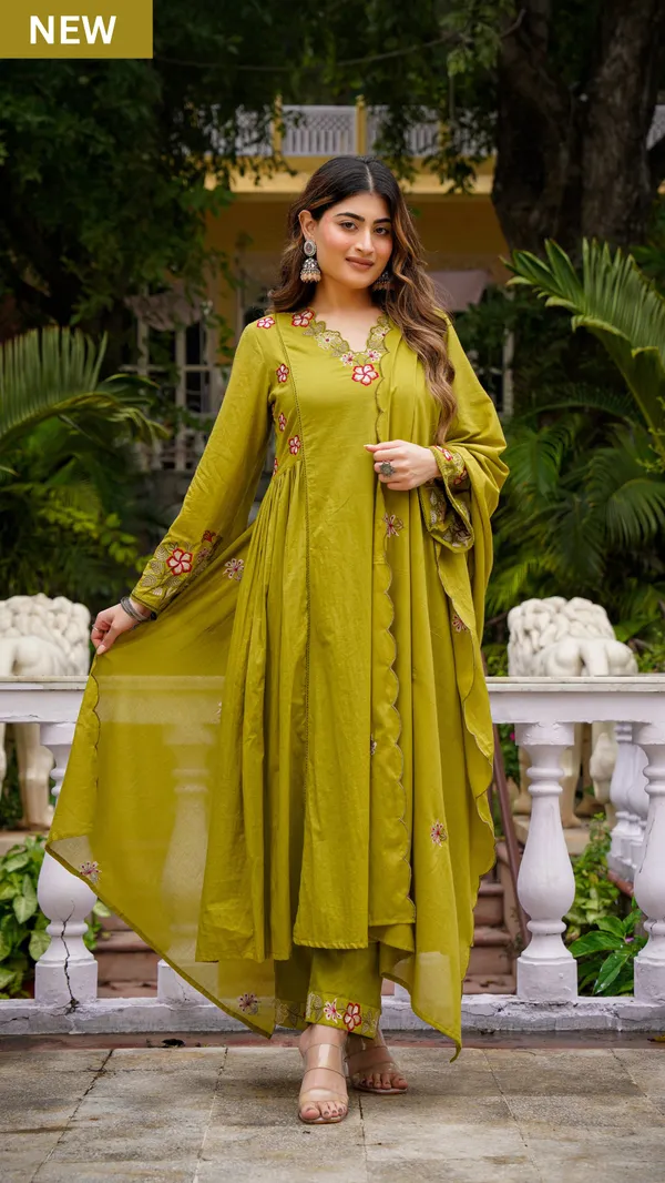 Green_Premium_Embroidered_Cotton_Flared_Suit_Set