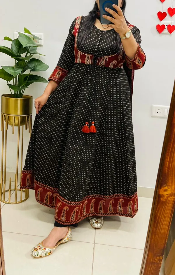 Heavy_Anarkali_Suit_Cotton_Kurti_Pant_Dupatta_Set