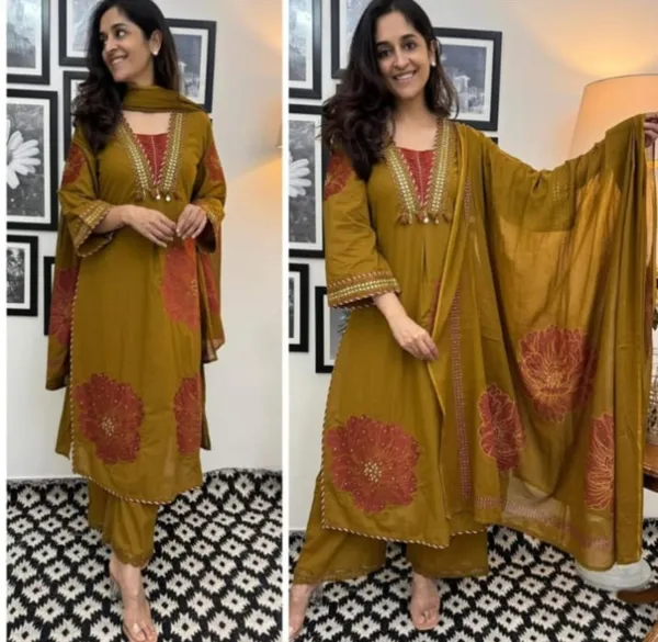 Heavy_Embroidered_A-Line_Cotton_Kurti_Set